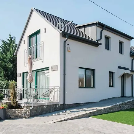 Vila Emmy Haz *